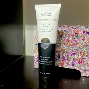 Mazi Balancing Multi-Effect Facial Cleanser 3.4 Fl Oz